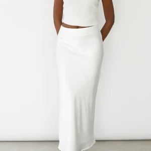 Jupe en satin mi longue