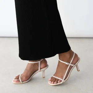 Sandales à fines lanières