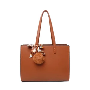 Sac cabas femme pompon fourrure a4 camel