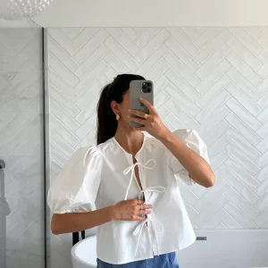 Blouse manches bouffantes à nouer