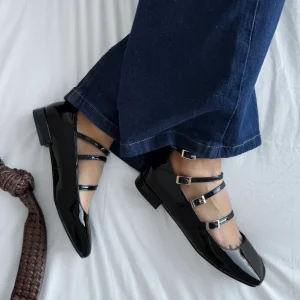 Ballerines à lanières