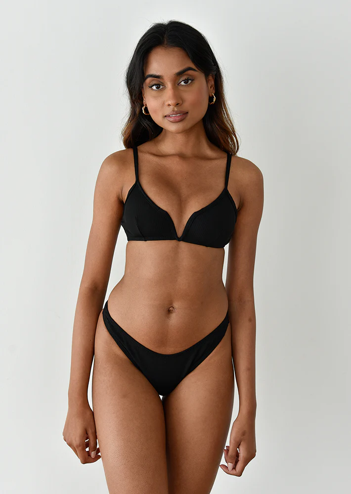 Top bikini côtelé noir armature V – Image 4