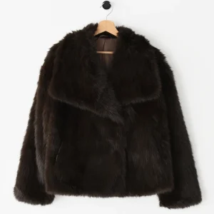 Manteau fausse fourrure