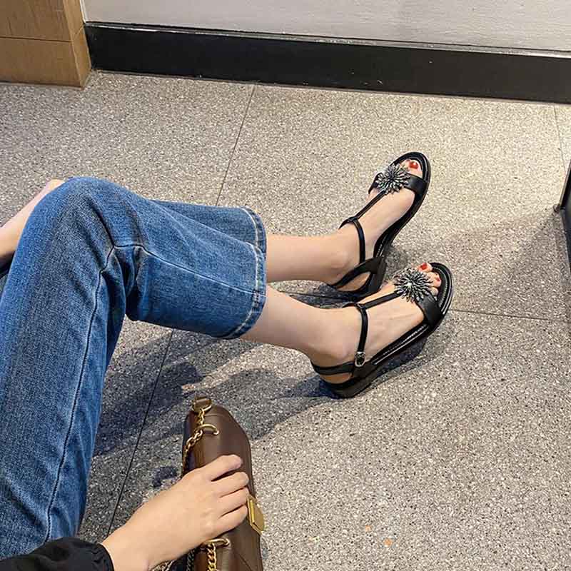 Sandales Plates Années 50 Noires – Image 6